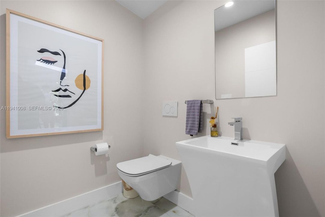 На продажу: $3,799,999 (3 спален, 3 ванн, 2792 Квадратных фут)