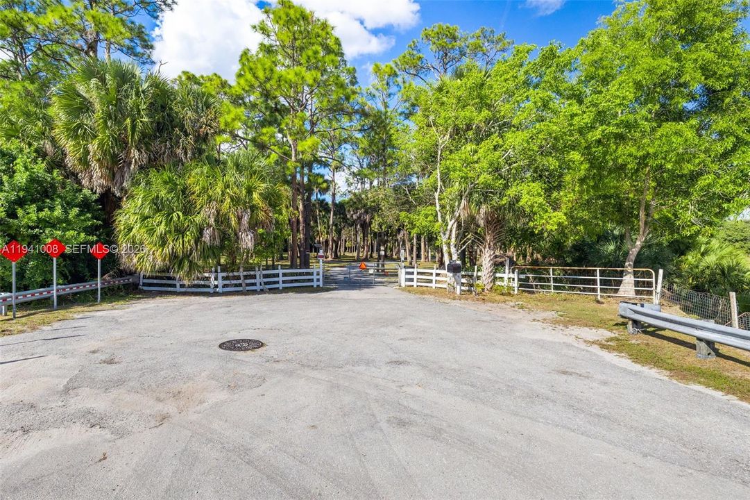 На продажу: $3,799,999 (3 спален, 3 ванн, 2792 Квадратных фут)