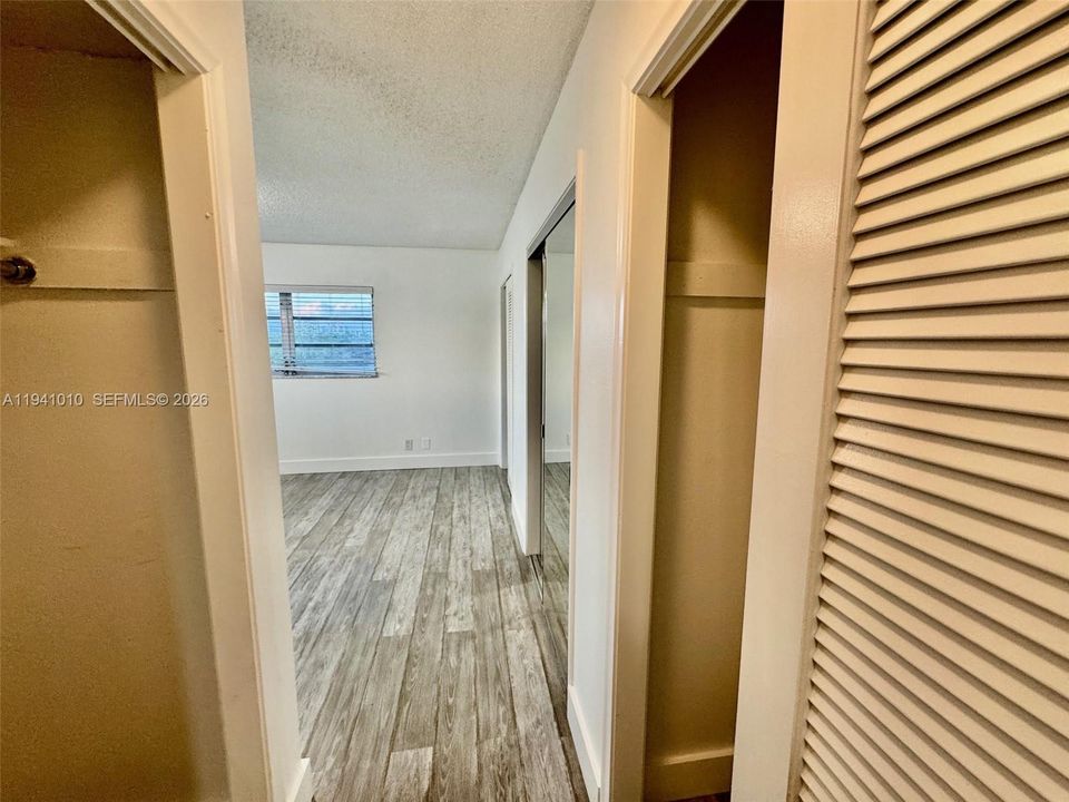 出租: $2,350 (2 贝兹, 2 浴室, 1092 平方英尺)