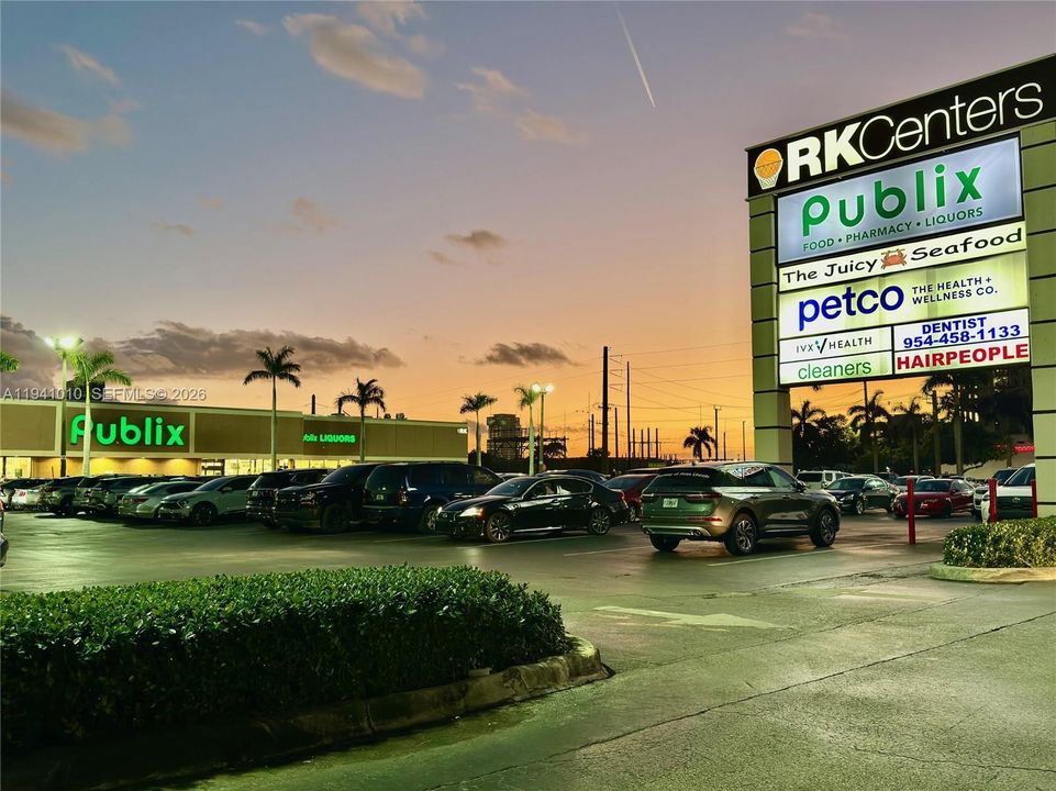 出租: $2,350 (2 贝兹, 2 浴室, 1092 平方英尺)