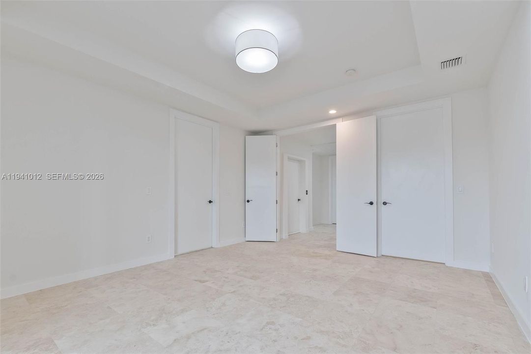 For Sale: $1,599,000 (3 beds, 3 baths, 2761 Square Feet)