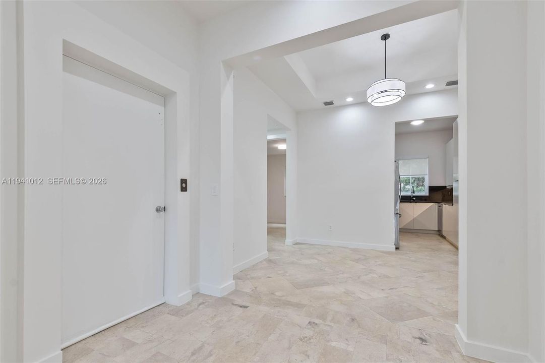 For Sale: $1,599,000 (3 beds, 3 baths, 2761 Square Feet)