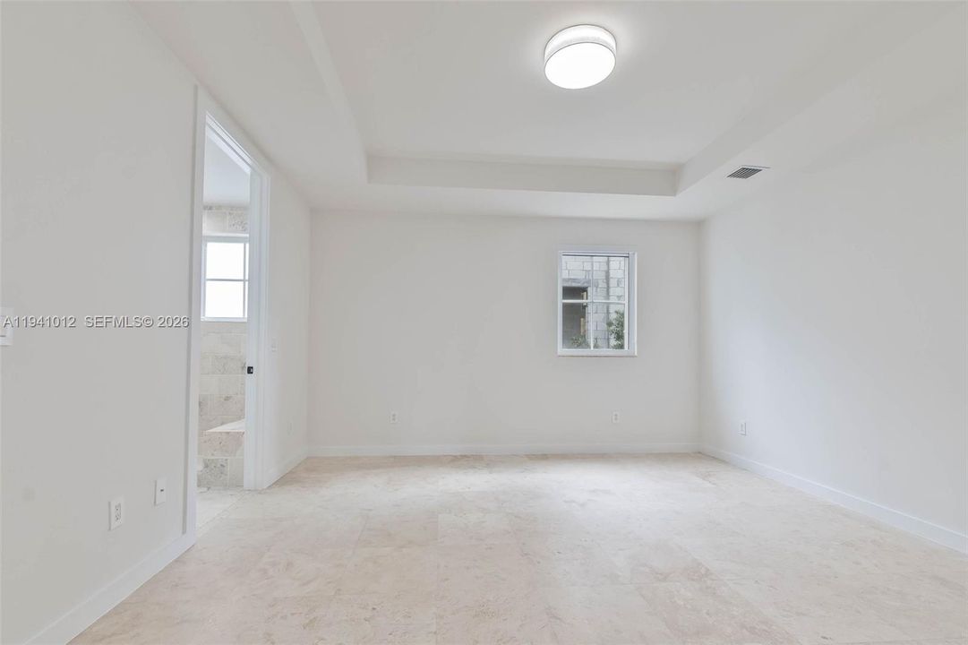 For Sale: $1,599,000 (3 beds, 3 baths, 2761 Square Feet)