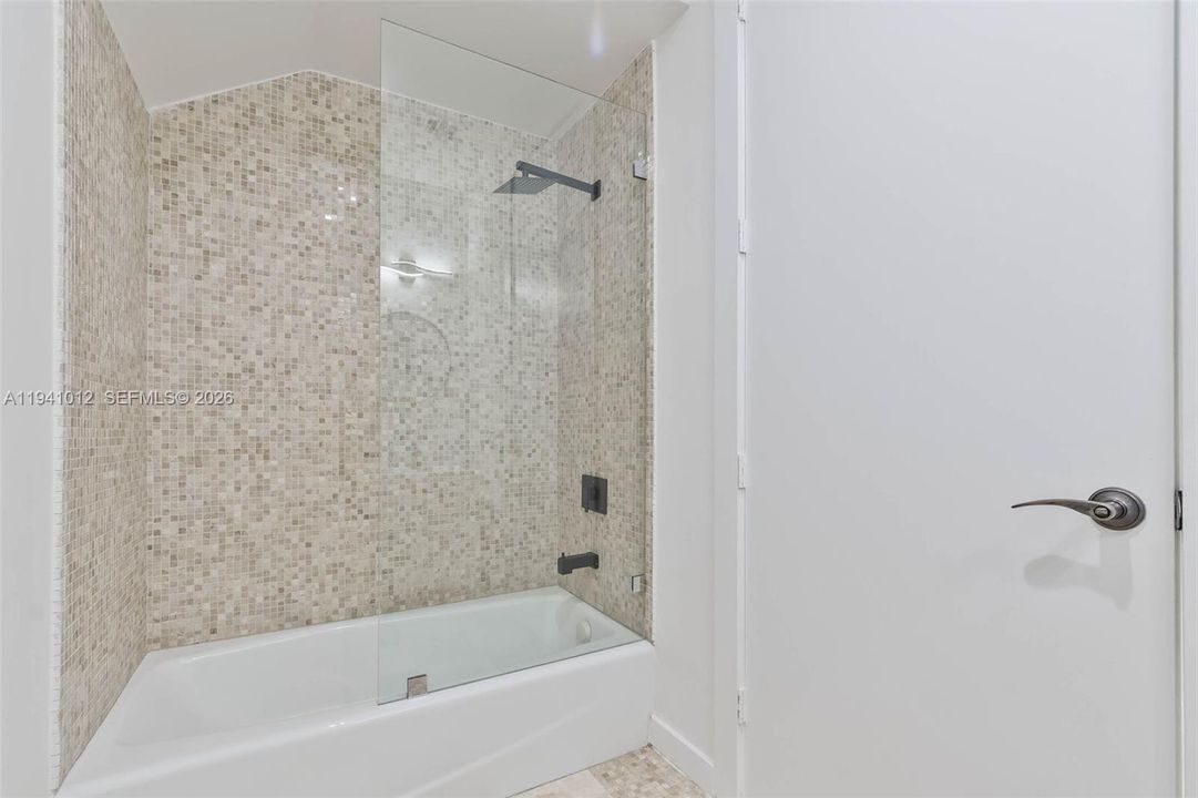 For Sale: $1,599,000 (3 beds, 3 baths, 2761 Square Feet)