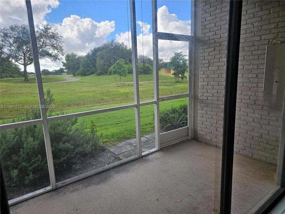 В аренду: $2,000 (2 спален, 2 ванн, 949 Квадратных фут)