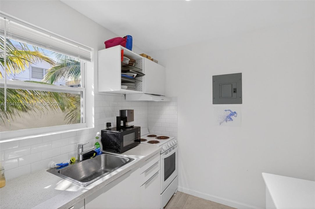 В аренду: $1,750 (1 спален, 1 ванн, 3696 Квадратных фут)