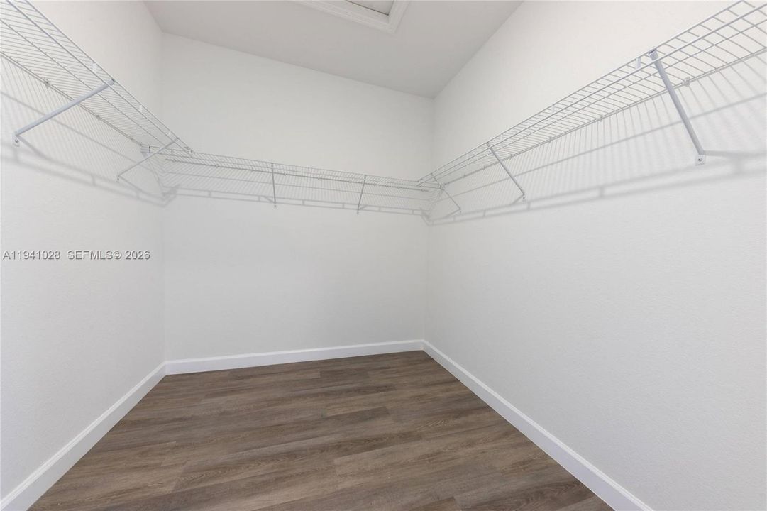 В аренду: $4,000 (3 спален, 2 ванн, 1749 Квадратных фут)