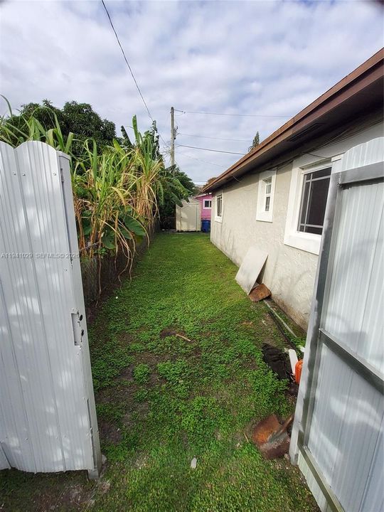 待售: $379,999 (3 贝兹, 2 浴室, 1274 平方英尺)