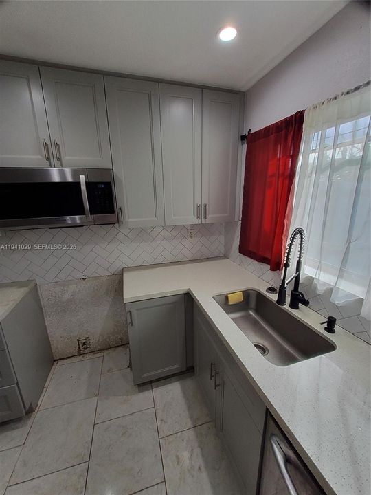 待售: $379,999 (3 贝兹, 2 浴室, 1274 平方英尺)