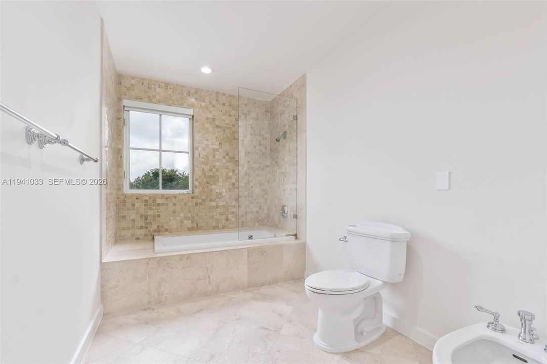 На продажу: $1,725,000 (3 спален, 3 ванн, 2822 Квадратных фут)