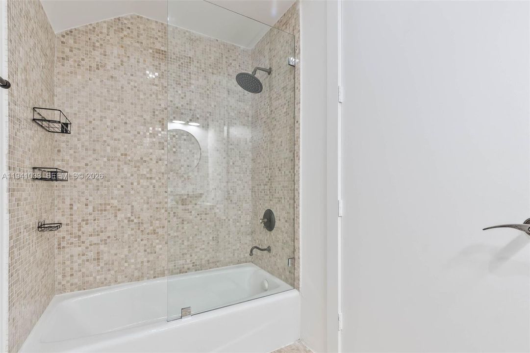 На продажу: $1,725,000 (3 спален, 3 ванн, 2822 Квадратных фут)