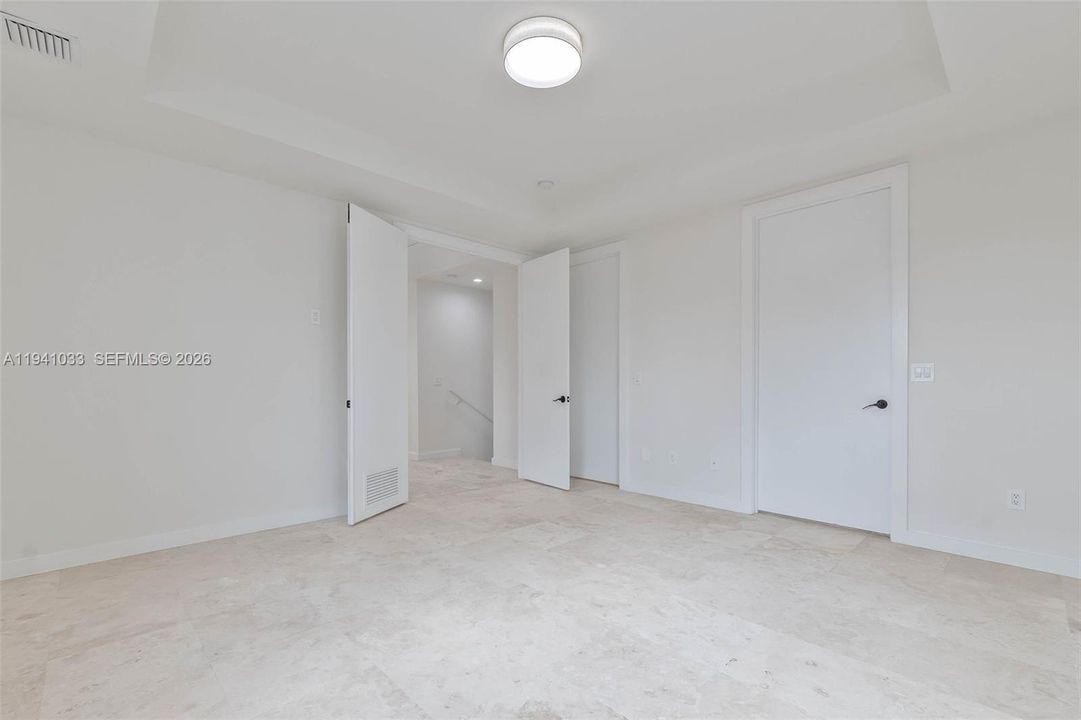 На продажу: $1,725,000 (3 спален, 3 ванн, 2822 Квадратных фут)