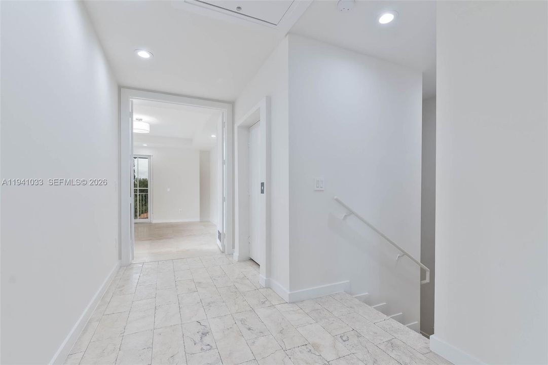 На продажу: $1,725,000 (3 спален, 3 ванн, 2822 Квадратных фут)