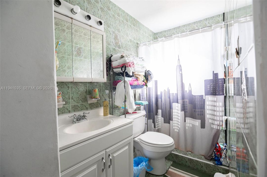 На продажу: $475,000 (3 спален, 2 ванн, 1635 Квадратных фут)