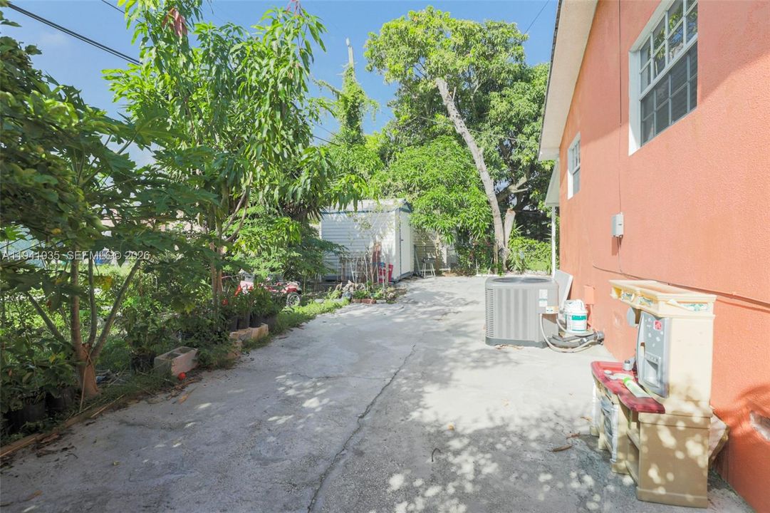 На продажу: $475,000 (3 спален, 2 ванн, 1635 Квадратных фут)