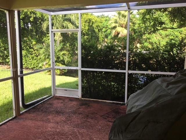 出租: $3,550 (4 贝兹, 2 浴室, 1956 平方英尺)