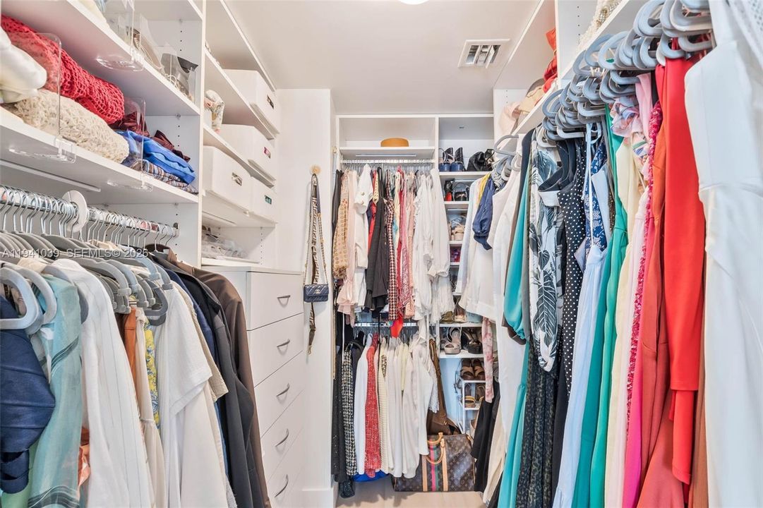En Venta: $440,000 (1 camas, 1 baños, 860 Pies cuadrados)