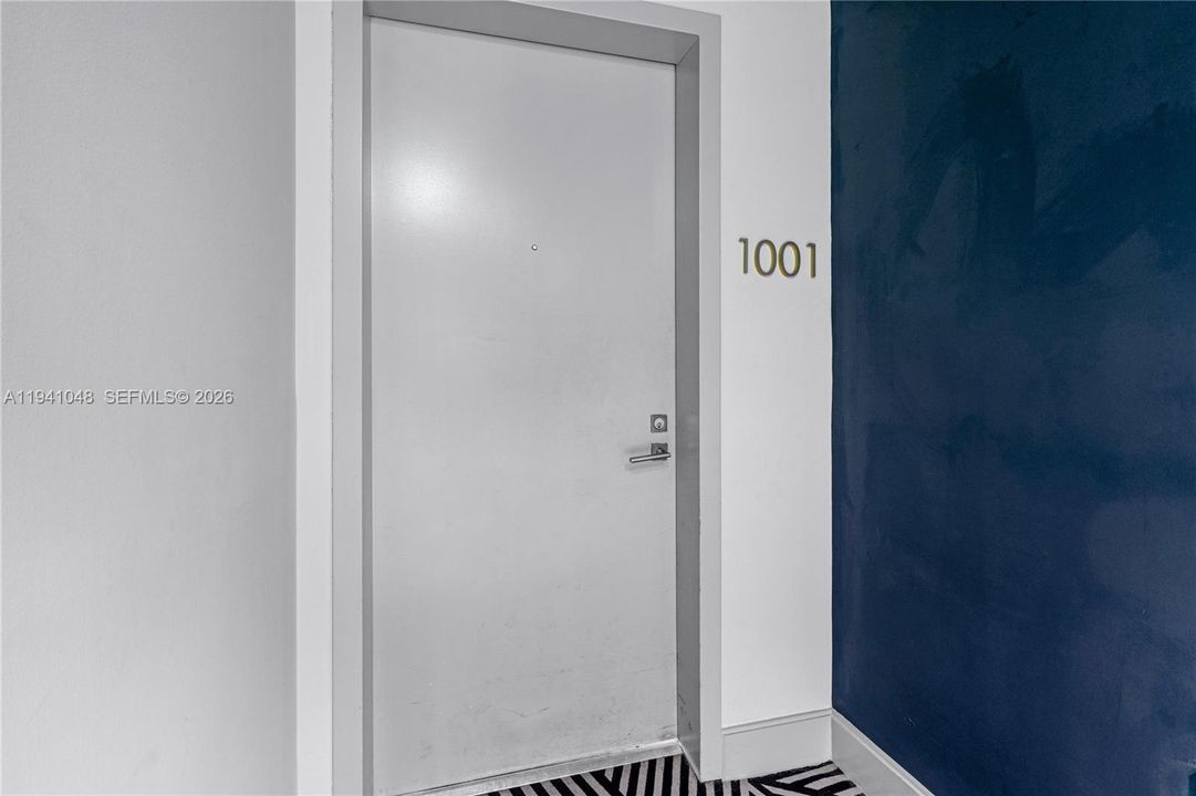 出租: $4,990 (2 贝兹, 2 浴室, 1042 平方英尺)