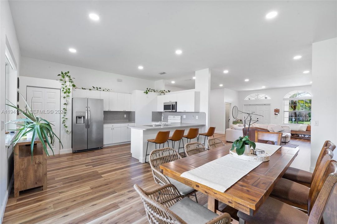 For Rent: $3,600 (4 beds, 3 baths, 2118 Square Feet)