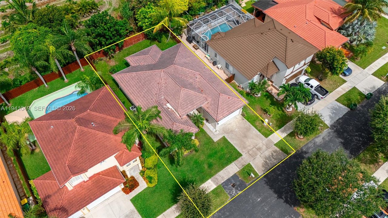 For Rent: $3,600 (4 beds, 3 baths, 2118 Square Feet)