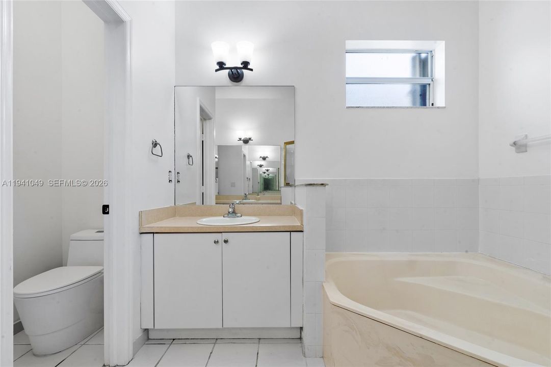 For Rent: $3,600 (4 beds, 3 baths, 2118 Square Feet)