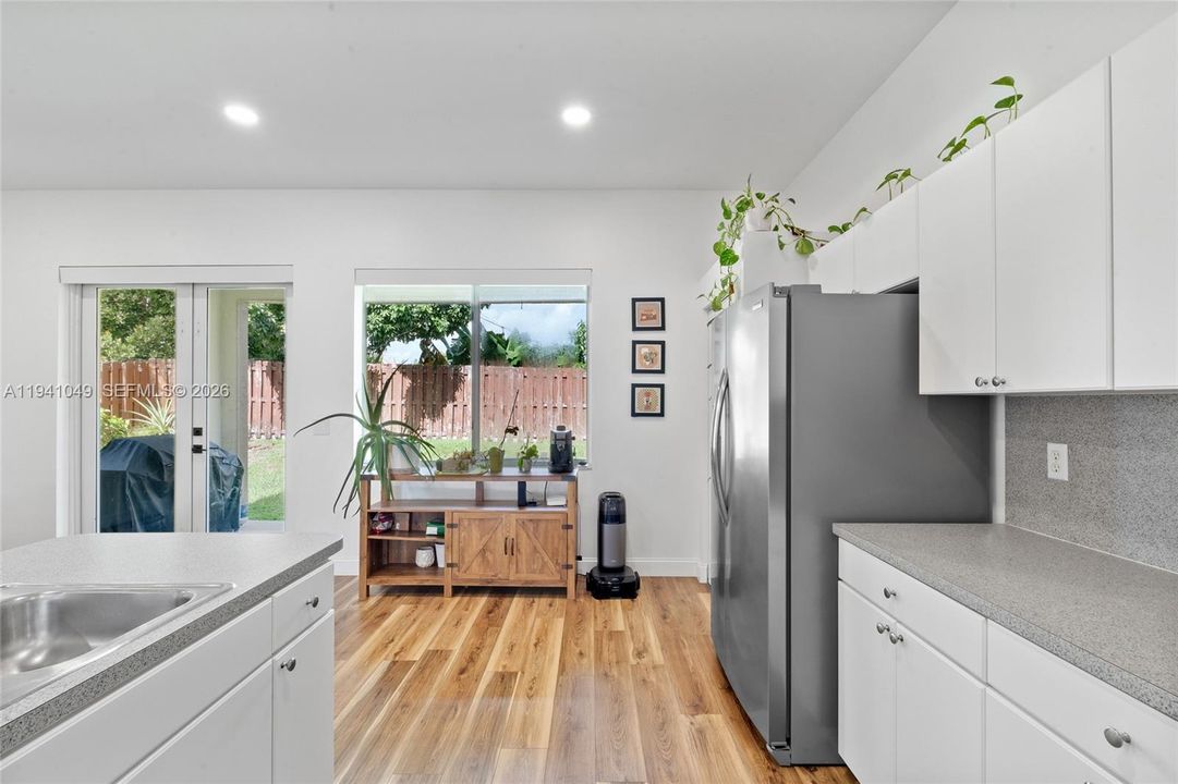 For Rent: $3,600 (4 beds, 3 baths, 2118 Square Feet)