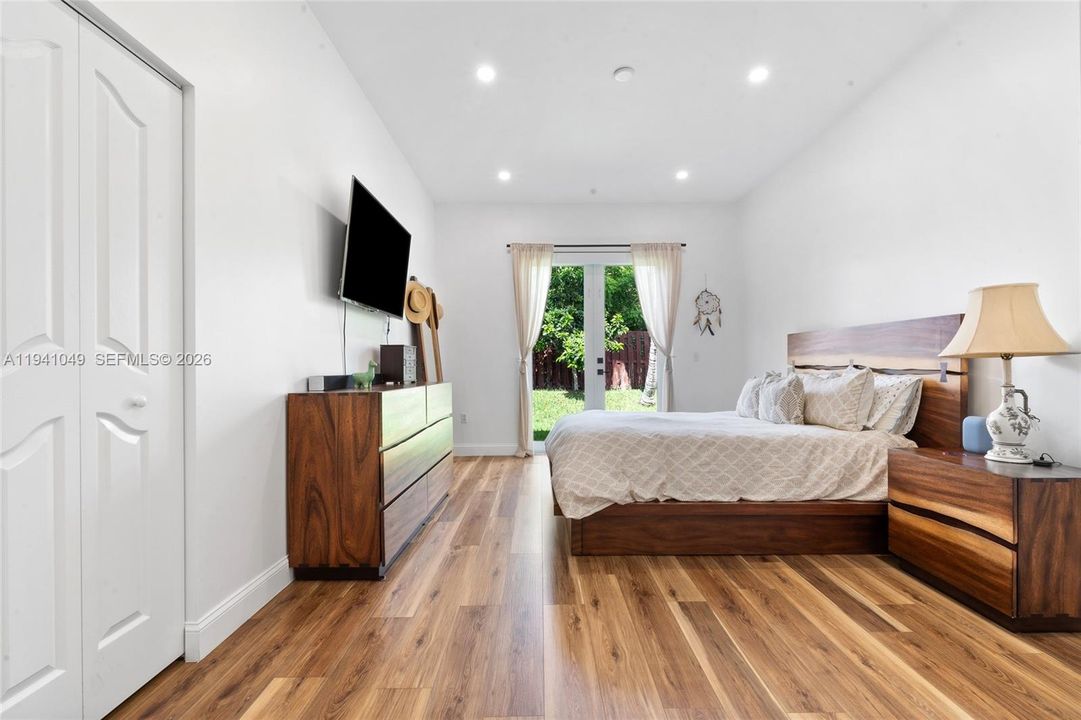 For Rent: $3,600 (4 beds, 3 baths, 2118 Square Feet)