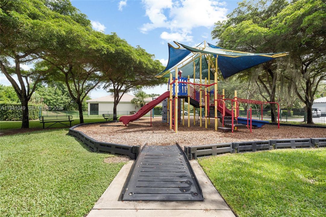 For Rent: $3,600 (4 beds, 3 baths, 2118 Square Feet)