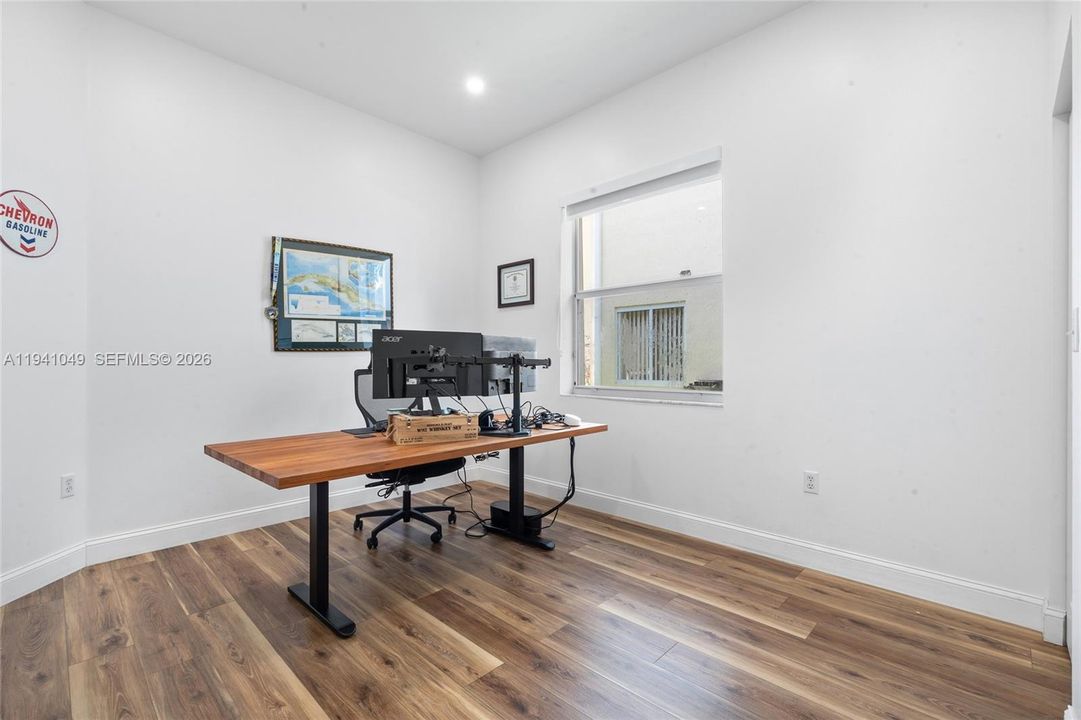 For Rent: $3,600 (4 beds, 3 baths, 2118 Square Feet)