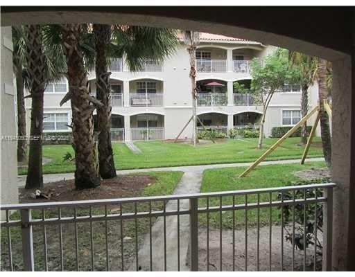 出租: $1,950 (1 贝兹, 1 浴室, 690 平方英尺)