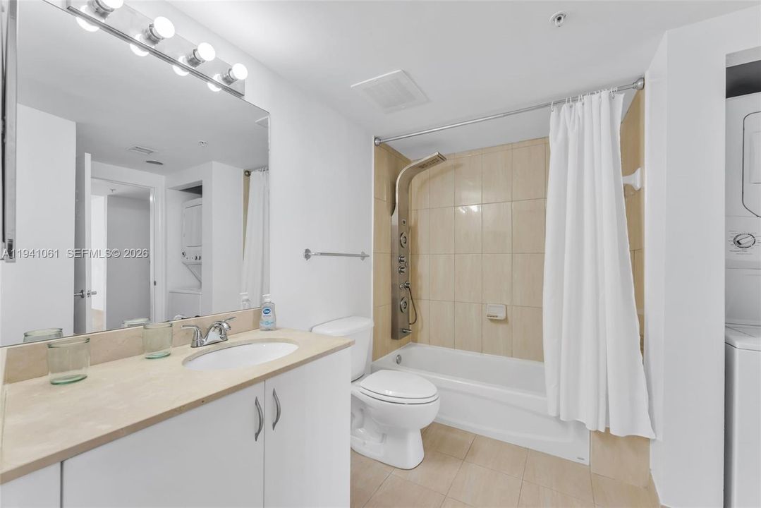 En Venta: $325,000 (1 camas, 1 baños, 825 Pies cuadrados)