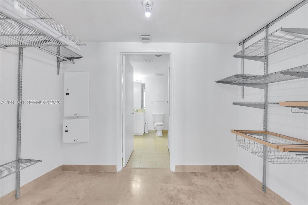En Venta: $325,000 (1 camas, 1 baños, 825 Pies cuadrados)