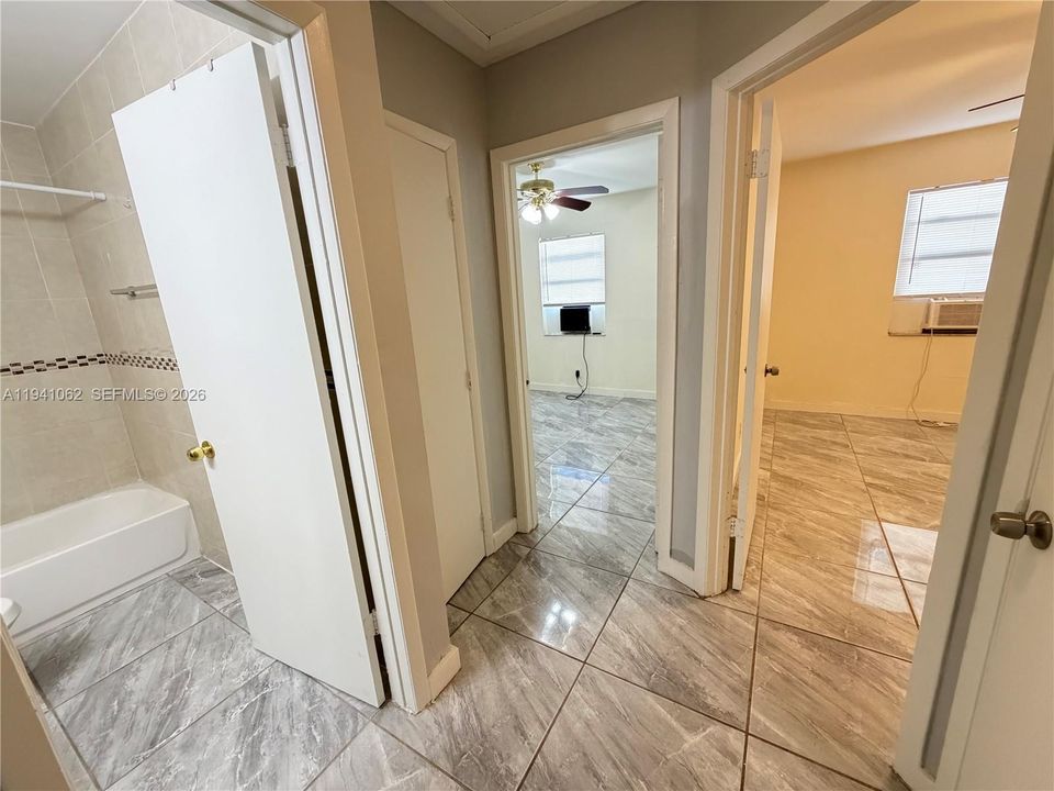 For Rent: $1,700 (2 beds, 1 baths, 5458 Square Feet)