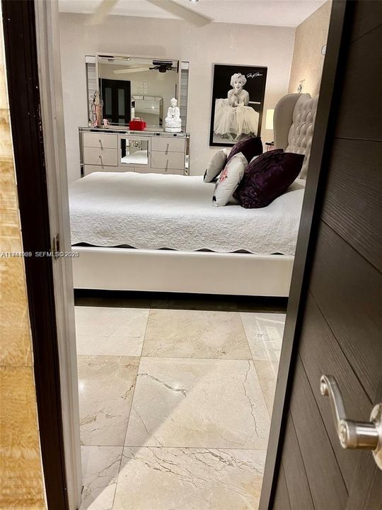 出租: $5,500 (4 贝兹, 3 浴室, 1882 平方英尺)