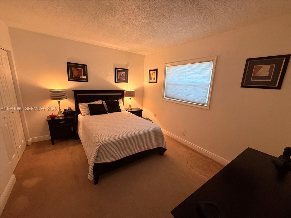 For Rent: $1,900 (2 beds, 1 baths, 650 Square Feet)