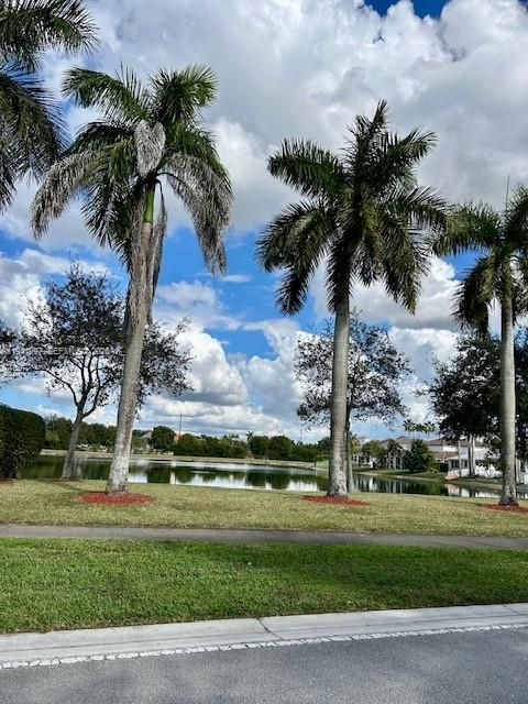 На продажу: $539,000 (3 спален, 2 ванн, 1650 Квадратных фут)