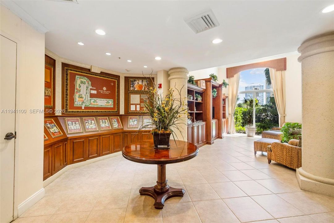 En Venta: $480,000 (2 camas, 2 baños, 934 Pies cuadrados)