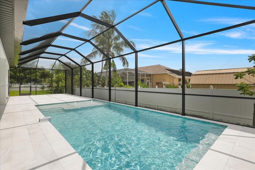 For Rent: $3,500 (3 beds, 3 baths, 2049 Square Feet)