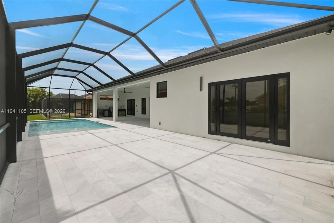 For Rent: $3,500 (3 beds, 3 baths, 2049 Square Feet)