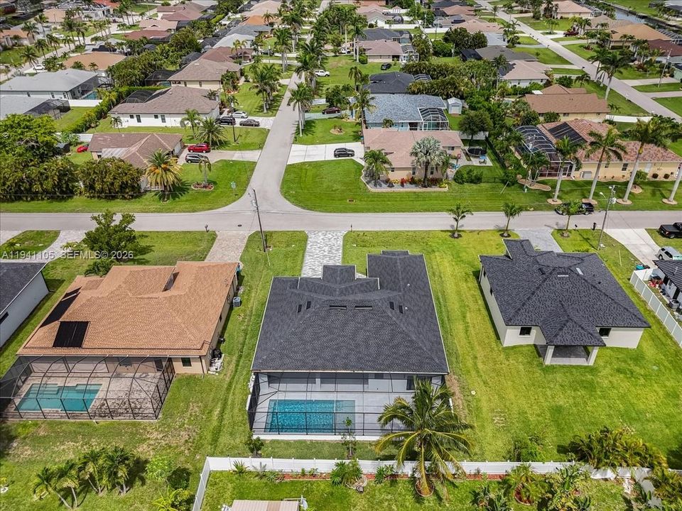 For Rent: $3,500 (3 beds, 3 baths, 2049 Square Feet)