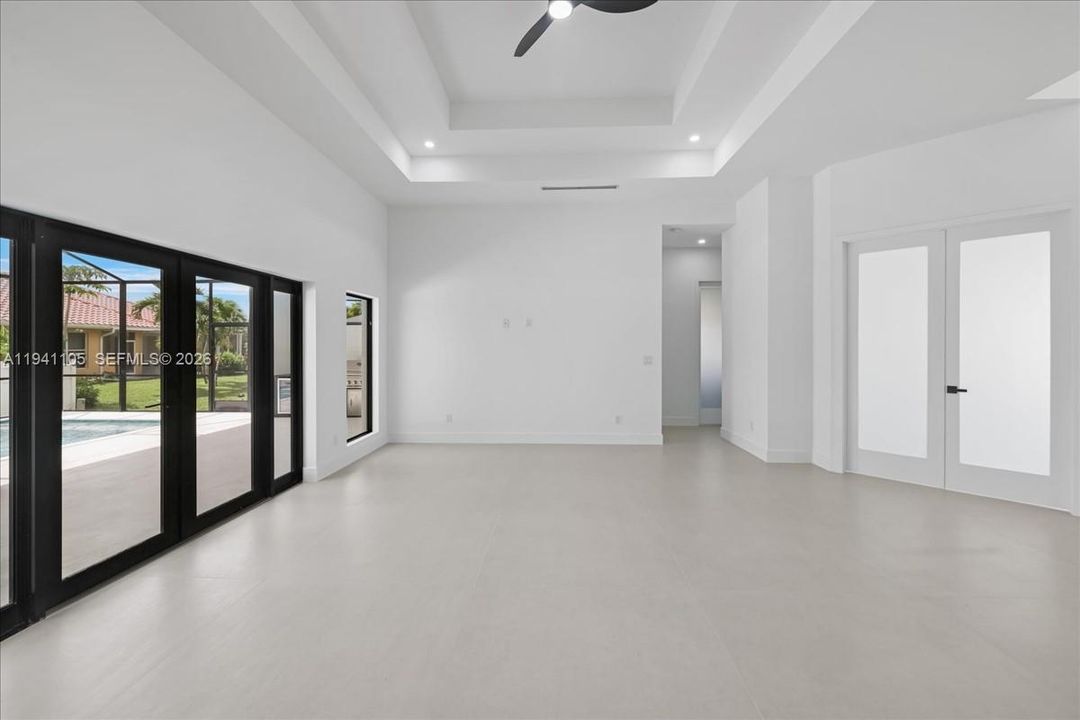 For Rent: $3,500 (3 beds, 3 baths, 2049 Square Feet)