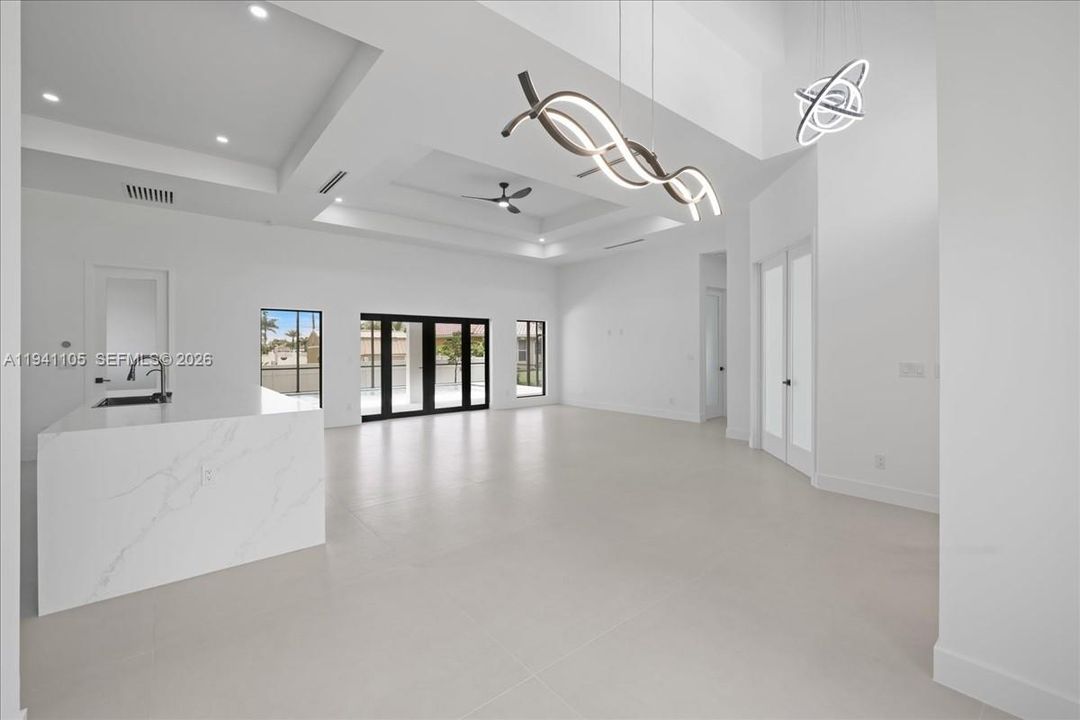 For Rent: $3,500 (3 beds, 3 baths, 2049 Square Feet)