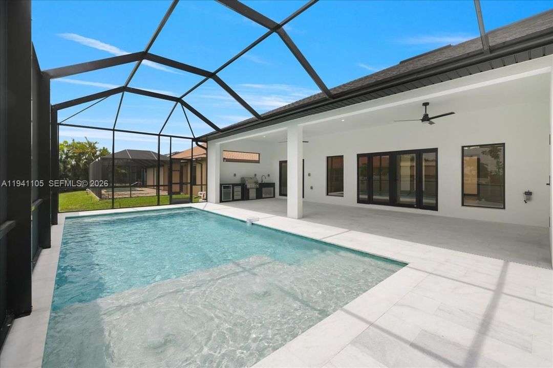 For Rent: $3,500 (3 beds, 3 baths, 2049 Square Feet)