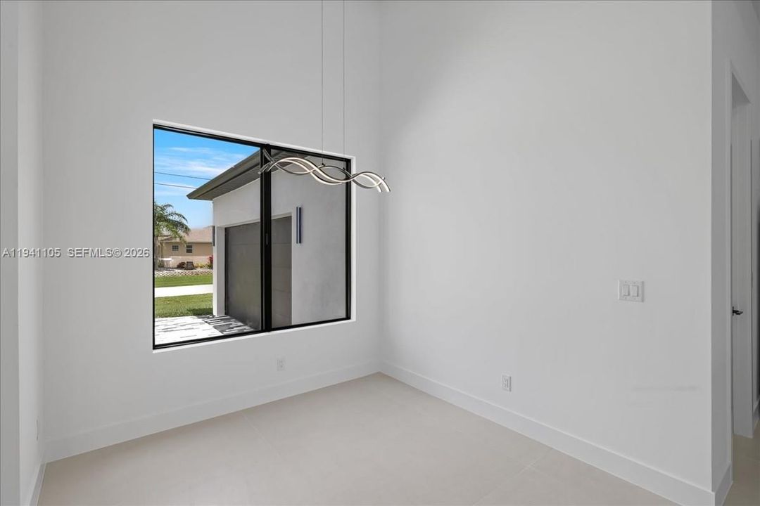 For Rent: $3,500 (3 beds, 3 baths, 2049 Square Feet)