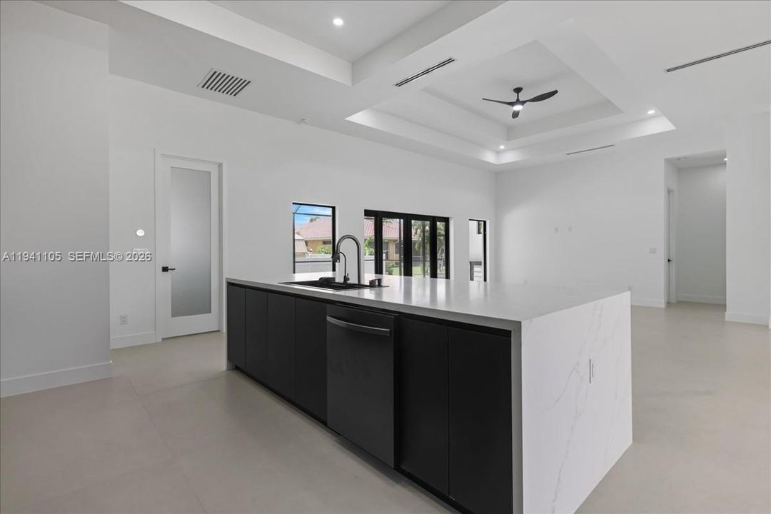 For Rent: $3,500 (3 beds, 3 baths, 2049 Square Feet)