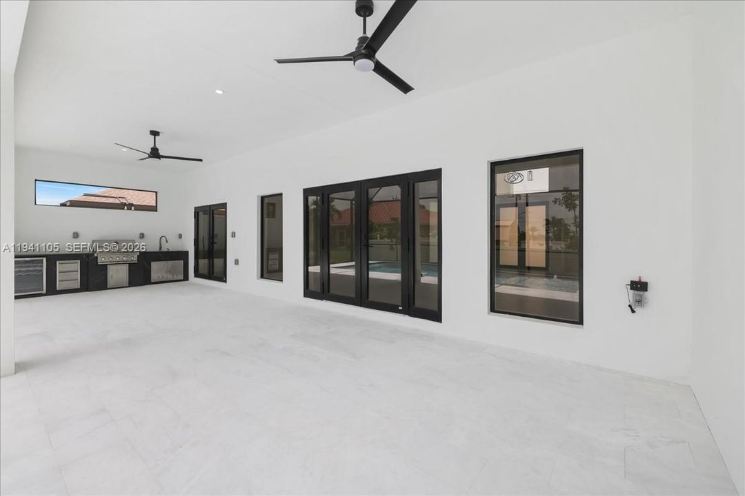 For Rent: $3,500 (3 beds, 3 baths, 2049 Square Feet)