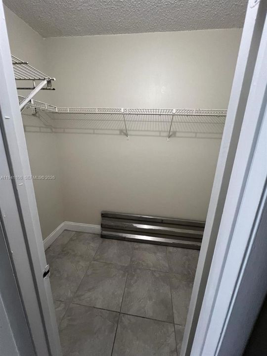 For Rent: $1,350 (0 beds, 1 baths, 468 Square Feet)