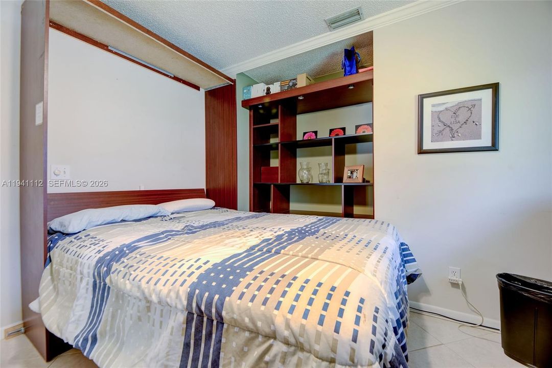 En Renta: $2,950 (3 camas, 2 baños, 1364 Pies cuadrados)