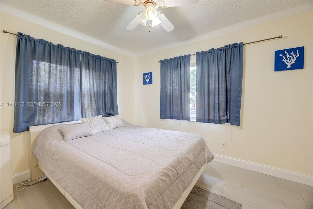 En Renta: $2,950 (3 camas, 2 baños, 1364 Pies cuadrados)