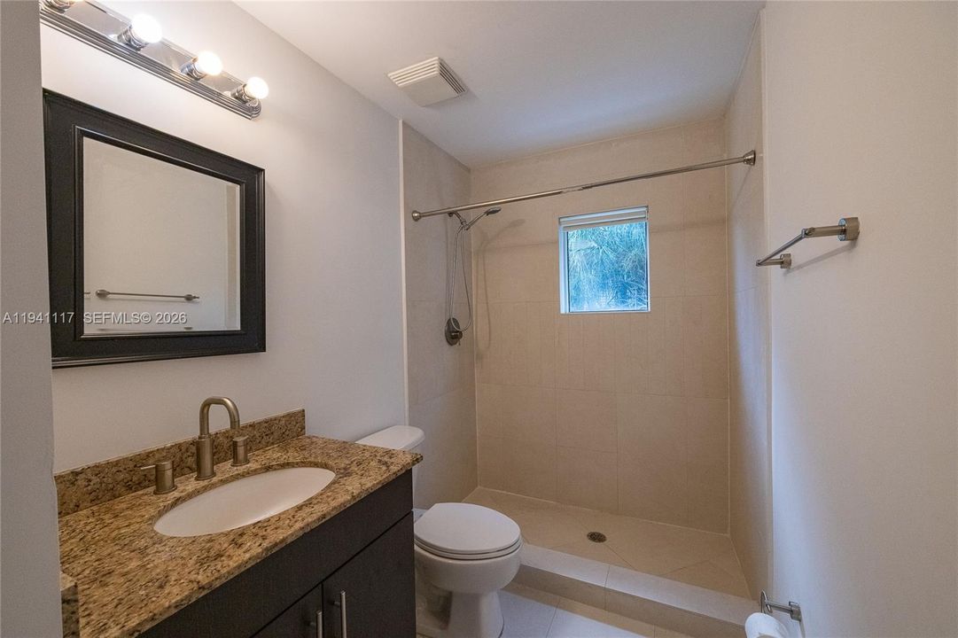 En Venta: $695,000 (2 camas, 2 baños, 1043 Pies cuadrados)